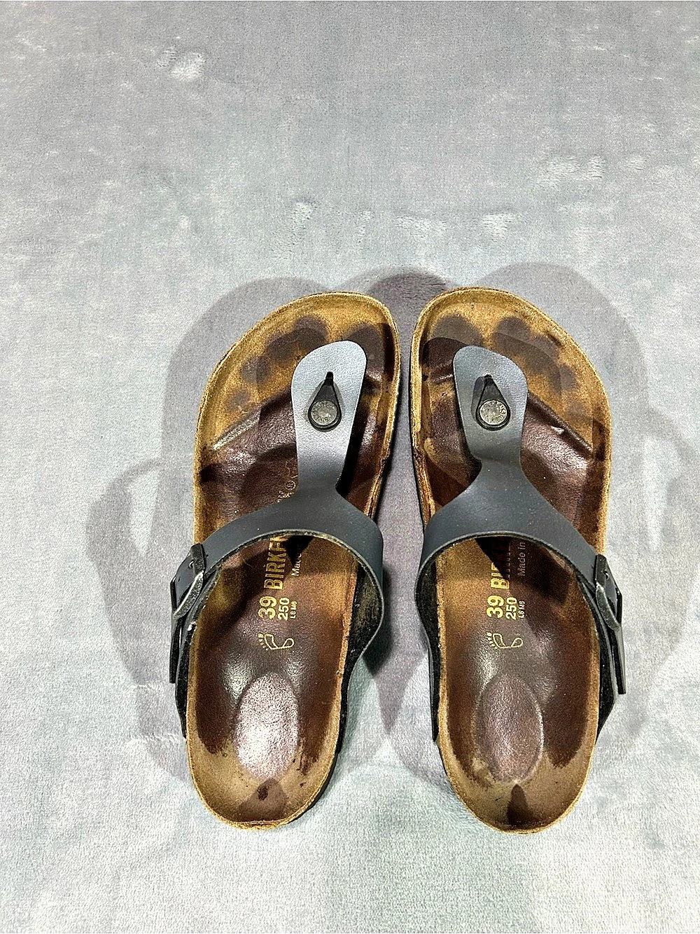 Birkenstock Women’s Gray Thong Sandals US 8 EU 39 Buckle Leather Germany